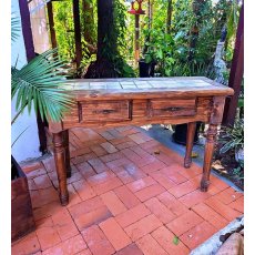 Aparador Com 2 Gavetas Com Detalhes Em Azulejo Com Pé Torneado De Madeira Maciça Móveis Rústicos Adelin