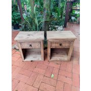 Kit 2 Criados Mudo De Madeira Maciça Móveis Rio Negrinho