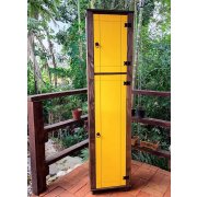 Paneleiro 2 Portas Com Detalhes Em Amarelo De Madeira Maciça Móveis Rio Negrinho